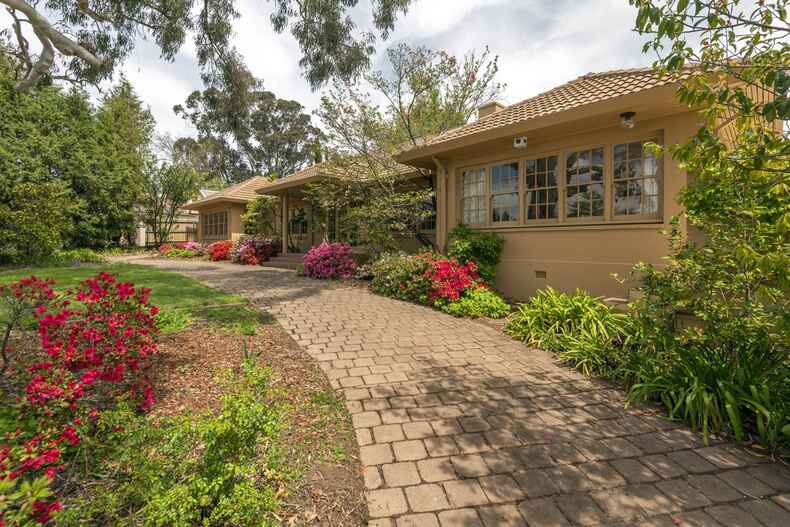 45 Tasmania Circle Forrest 45 Tasmania Circle Forrest