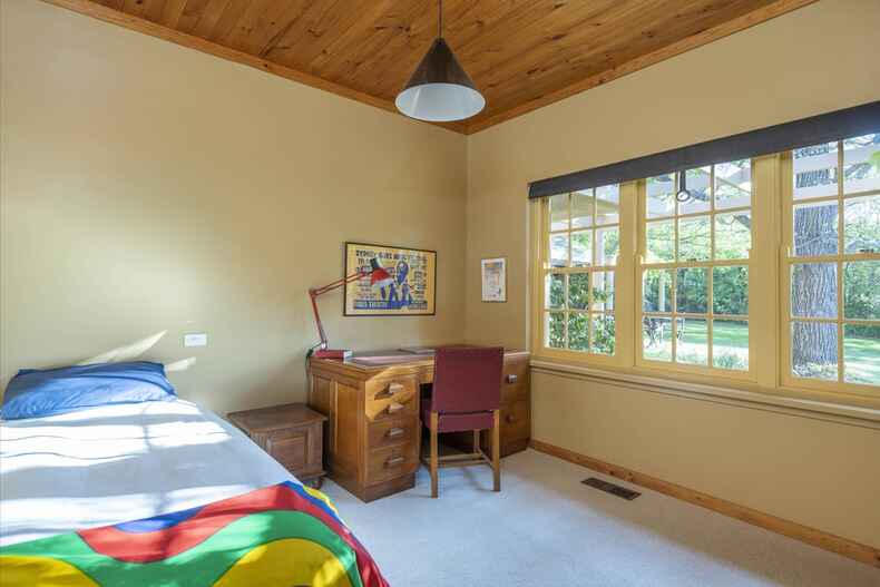 45 Tasmania Circle Forrest 45 Tasmania Circle Forrest