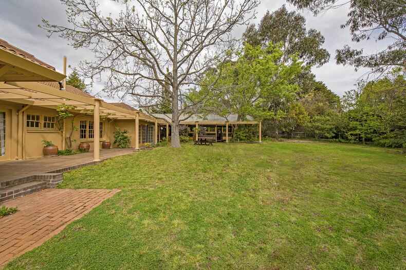 45 Tasmania Circle Forrest 45 Tasmania Circle Forrest