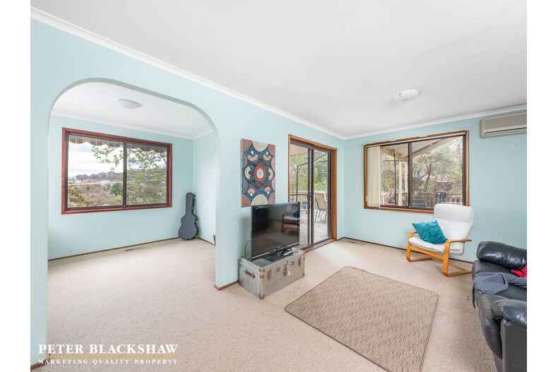 313 Bugden Avenue Fadden 313 Bugden Avenue Fadden