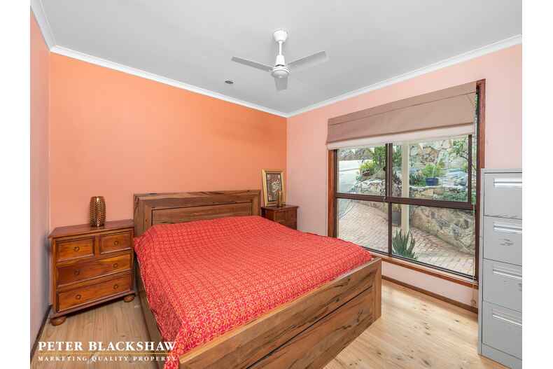 313 Bugden Avenue Fadden 313 Bugden Avenue Fadden