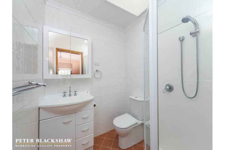 313 Bugden Avenue Fadden 313 Bugden Avenue Fadden