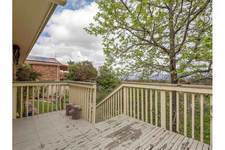 313 Bugden Avenue Fadden 313 Bugden Avenue Fadden