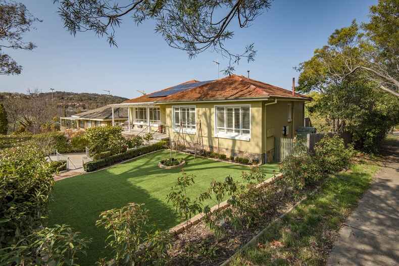 74 Fitchett Street Garran