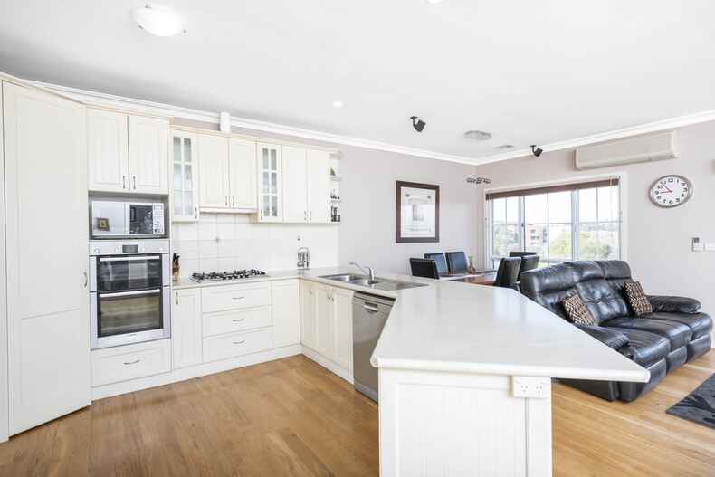 74 Fitchett Street Garran