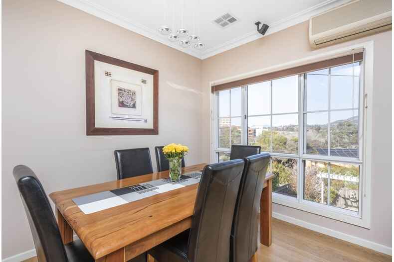 74 Fitchett Street Garran