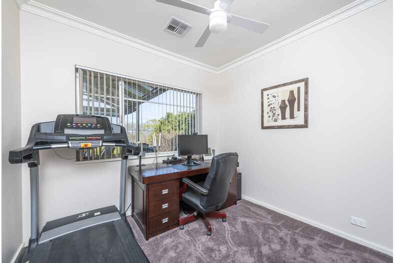 74 Fitchett Street Garran