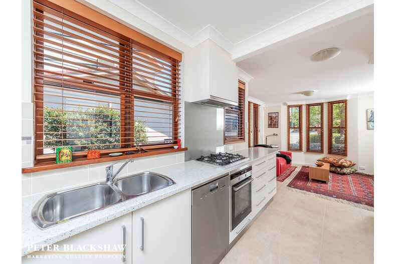 44 Fergusson Crescent Deakin 44 Fergusson Crescent Deakin