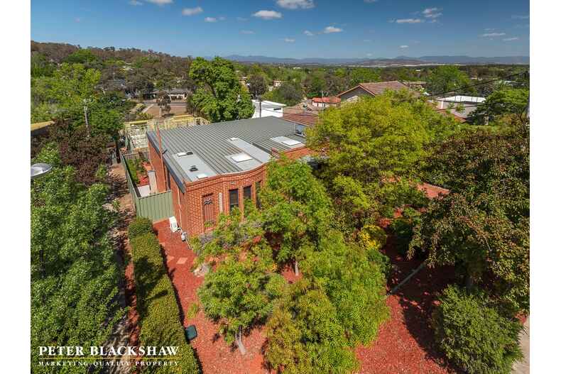 44 Fergusson Crescent Deakin 44 Fergusson Crescent Deakin