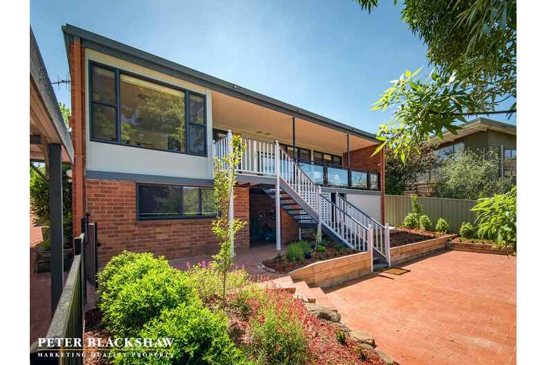 44 Fergusson Crescent Deakin 44 Fergusson Crescent Deakin