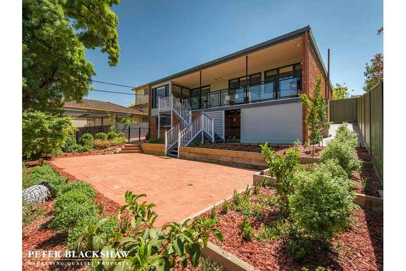 44 Fergusson Crescent Deakin 44 Fergusson Crescent Deakin