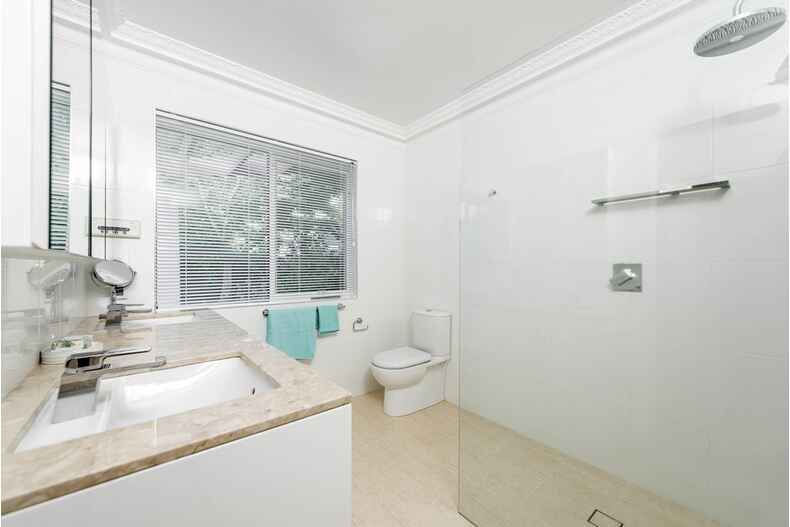 64 Banks Street Yarralumla 64 Banks Street Yarralumla