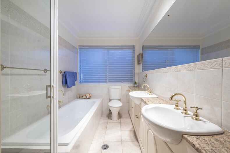 64 Banks Street Yarralumla 64 Banks Street Yarralumla