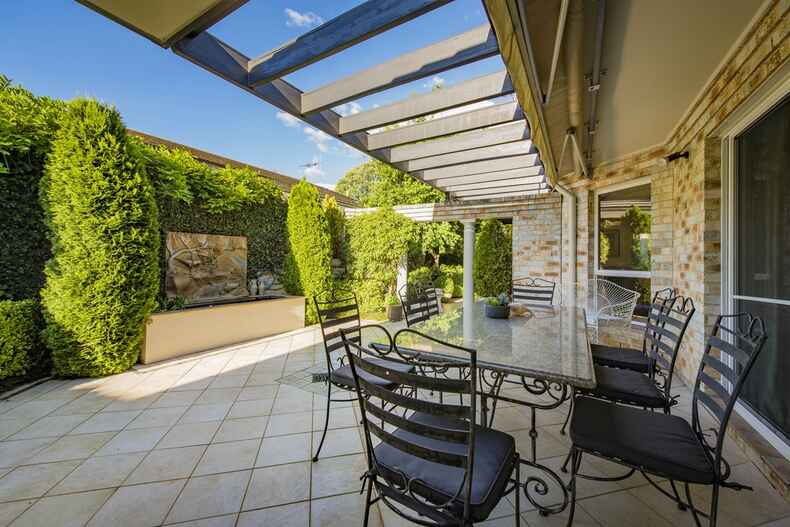 64 Banks Street Yarralumla 64 Banks Street Yarralumla