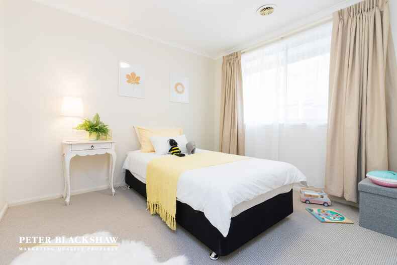 2 Florentine Circuit Kaleen 2 Florentine Circuit Kaleen