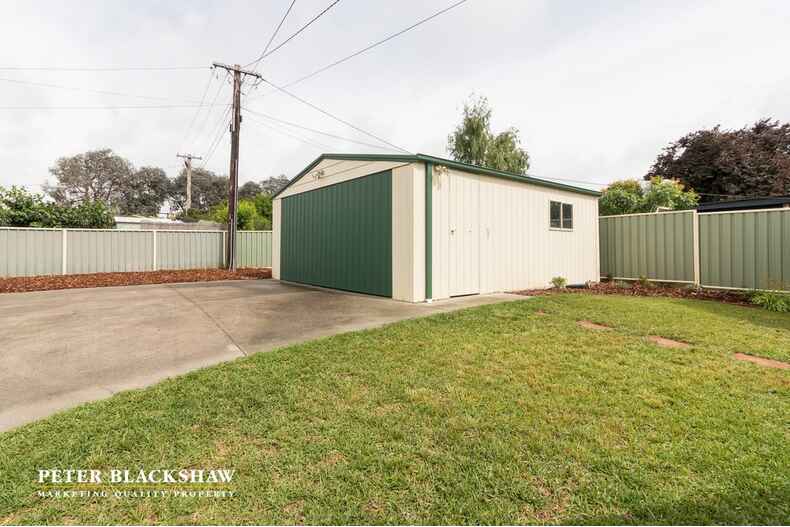 2 Florentine Circuit Kaleen 2 Florentine Circuit Kaleen