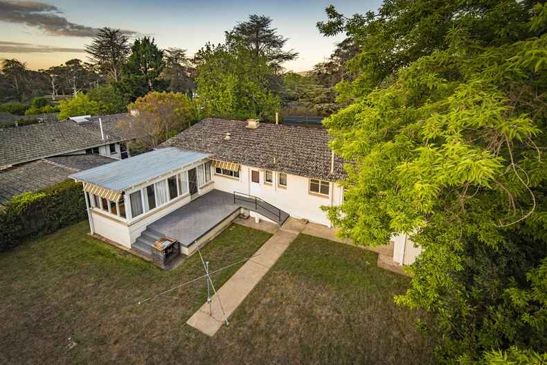 62 Captain Cook Crescent Griffith 62 Captain Cook Crescent Griffith