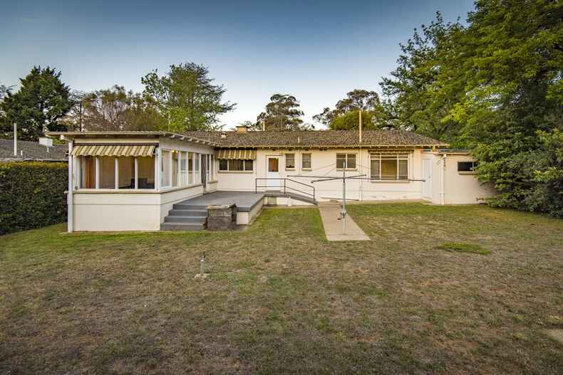 62 Captain Cook Crescent Griffith 62 Captain Cook Crescent Griffith