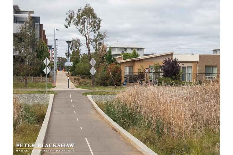 18/8 Henry Kendall Street Franklin 18/8 Henry Kendall Street Franklin