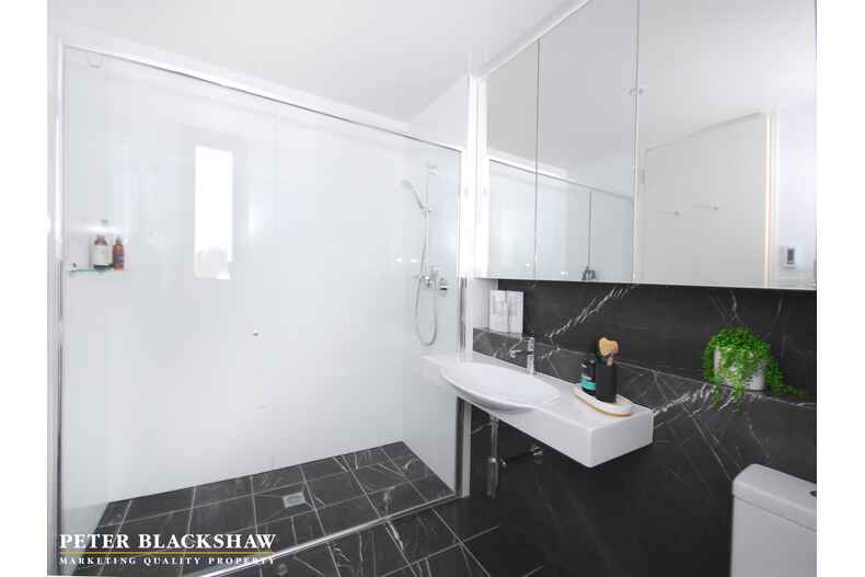 25/18 Austin Street Griffith