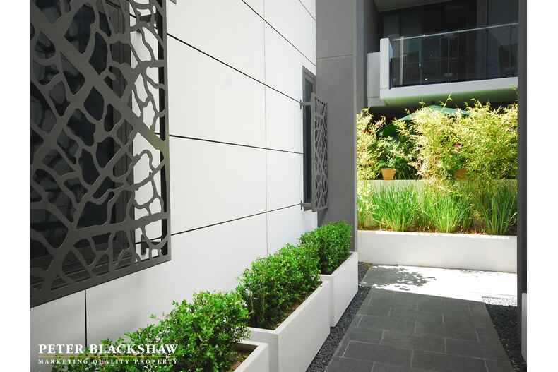 25/18 Austin Street Griffith