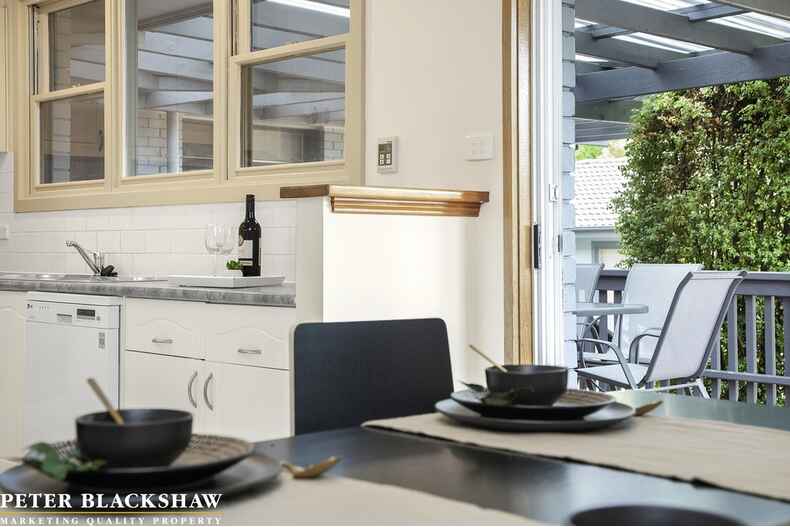 28 Castieau Street Higgins 28 Castieau Street Higgins