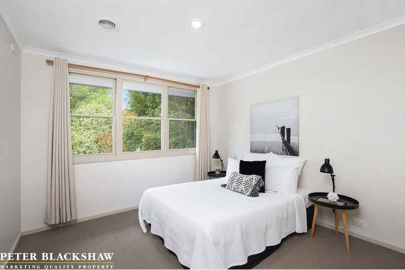 28 Castieau Street Higgins 28 Castieau Street Higgins