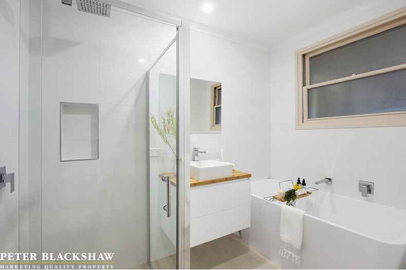 28 Castieau Street Higgins 28 Castieau Street Higgins