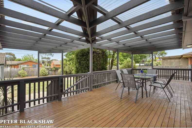 28 Castieau Street Higgins 28 Castieau Street Higgins