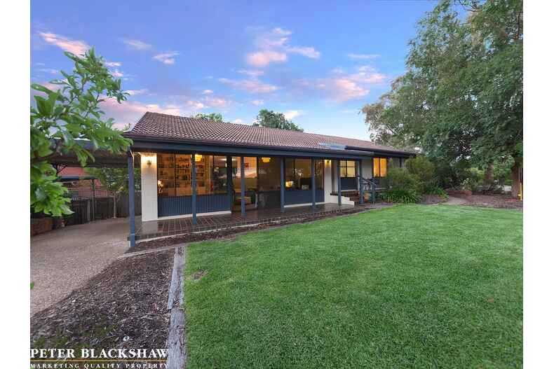 2 Mewton Place Melba 2 Mewton Place Melba