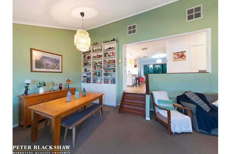 2 Mewton Place Melba 2 Mewton Place Melba