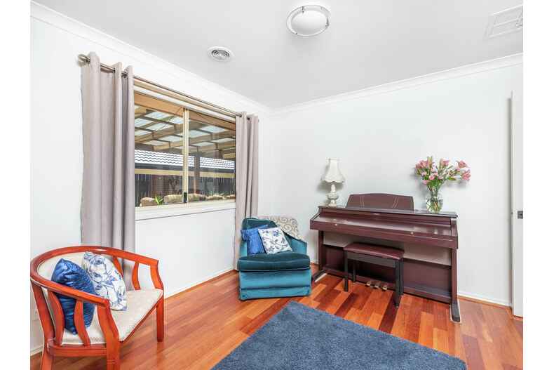 34 Overall Avenue Casey 34 Overall Avenue Casey