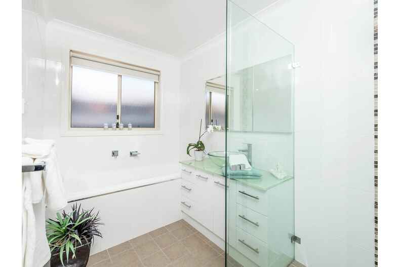 34 Overall Avenue Casey 34 Overall Avenue Casey