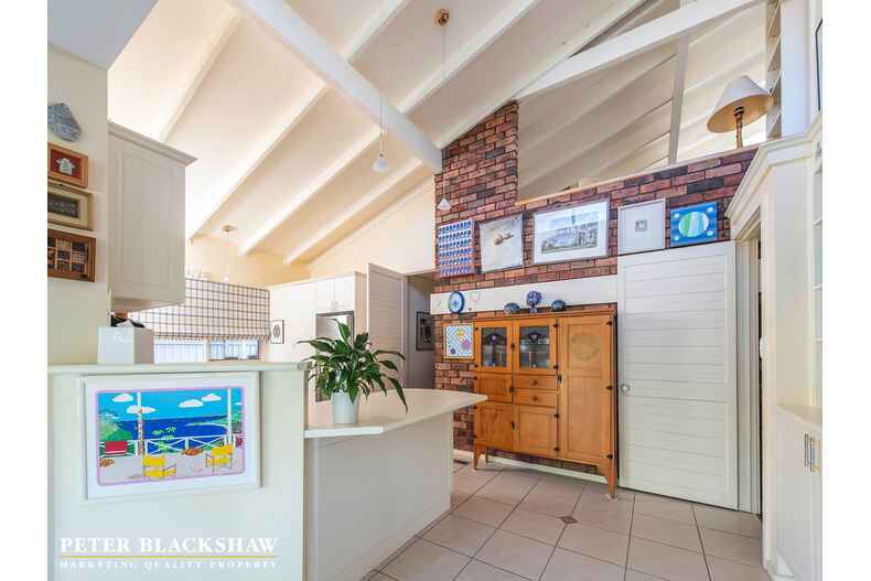 80 Banks Street Yarralumla 80 Banks Street Yarralumla