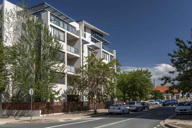 106/67 Giles Street Kingston