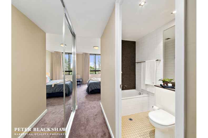 125/53 Eyre Street Kingston