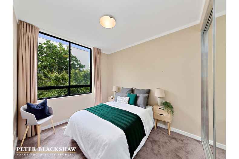 125/53 Eyre Street Kingston