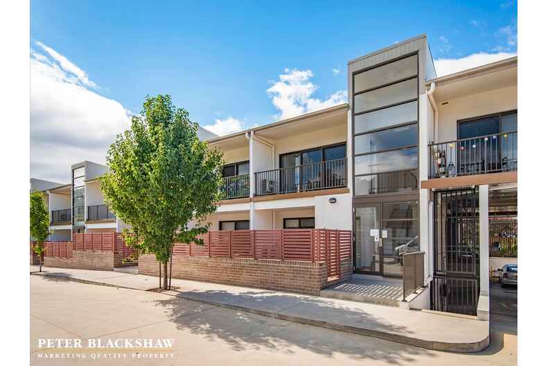 8/39 Jerrabomberra Avenue Narrabundah