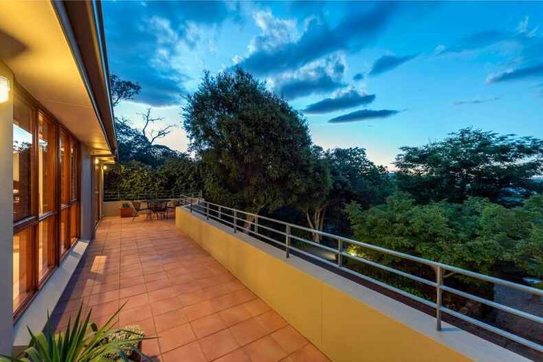 24 Holmes Crescent Campbell