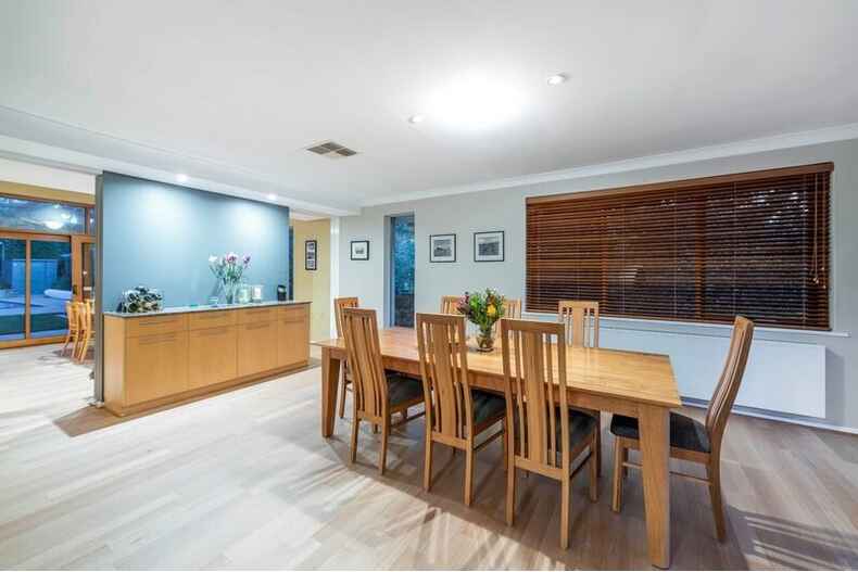 24 Holmes Crescent Campbell