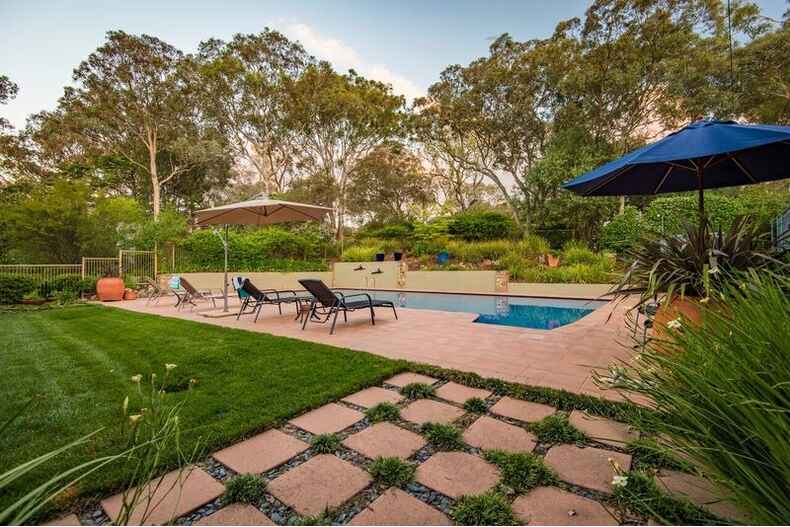 24 Holmes Crescent Campbell