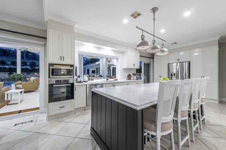 25 Beaumont Close Chapman 25 Beaumont Close Chapman