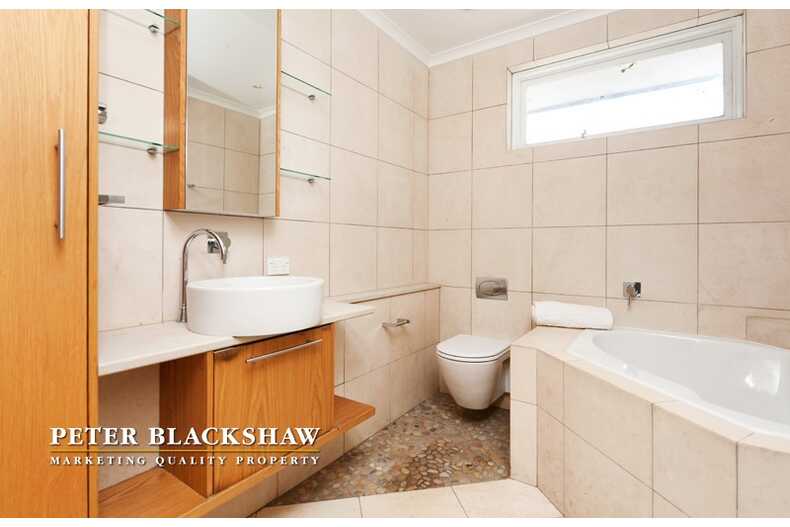 42 Holmes Crescent Campbell 42 Holmes Crescent Campbell