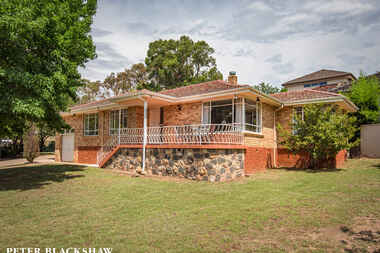 76 Vasey Crescent Campbell