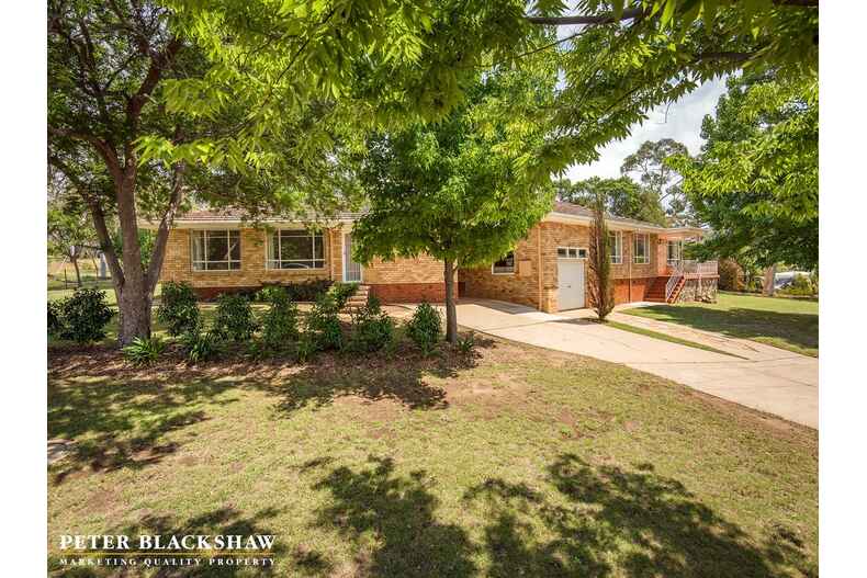 76 Vasey Crescent Campbell