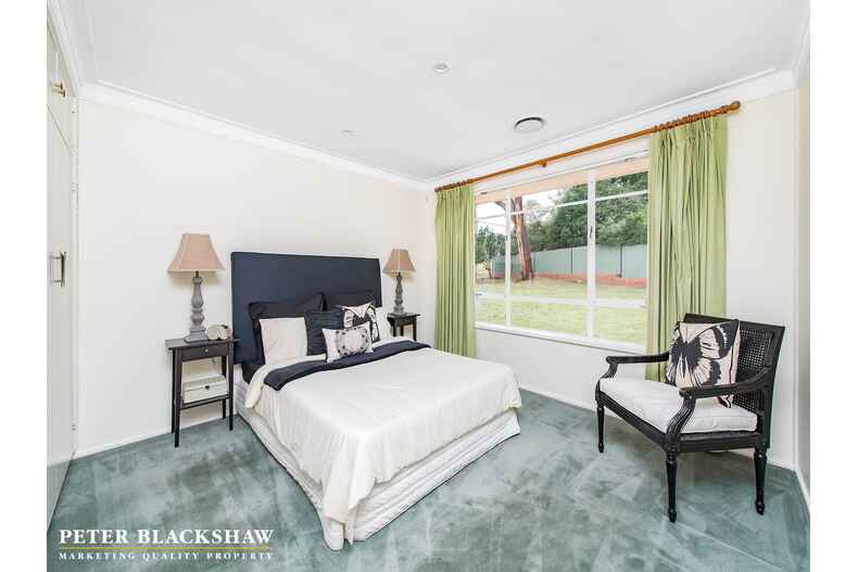 76 Vasey Crescent Campbell