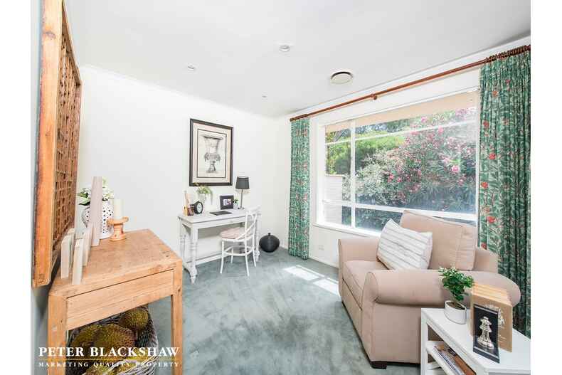 76 Vasey Crescent Campbell