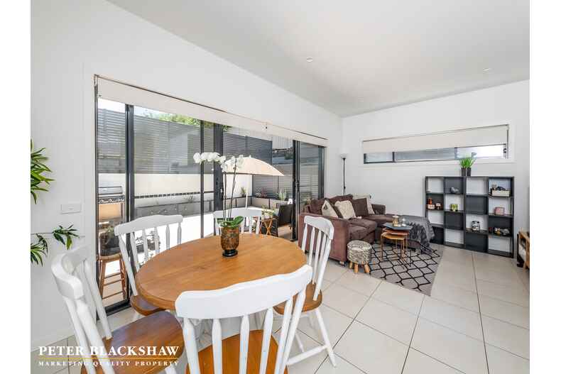 4/9 Stornaway Road Queanbeyan