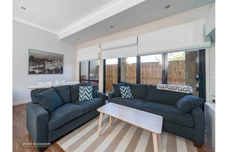 3/180 Monaro Crescent Red Hill