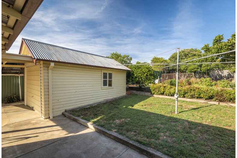 9 The Crescent Queanbeyan